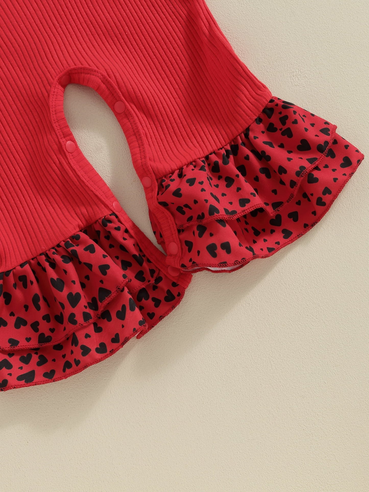 Suealasg Baby Girls Valentine’s Day Jumpsuit 3M 6M 9M 12M 18M Toddler Girls Spring One Piece Bodysuits Infant Girls Long Sleeve Round Neck Heart Print Romper Headband