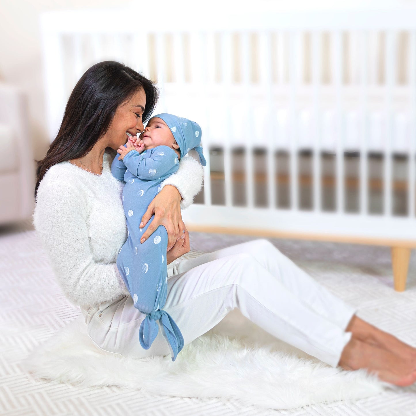 aden anais Comfort Knit Knotted Newborn Baby Gown and Hat, 2 Piece Set, 0-3 Months Blue Moon