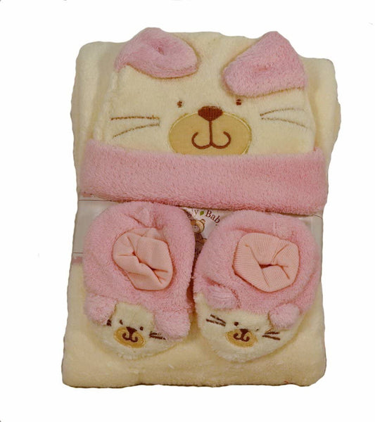 3 Piece Gift Set for Newborn Baby - Contains Baby Blanket, Hat & Booties - Pink - Great Baby Shower Gift