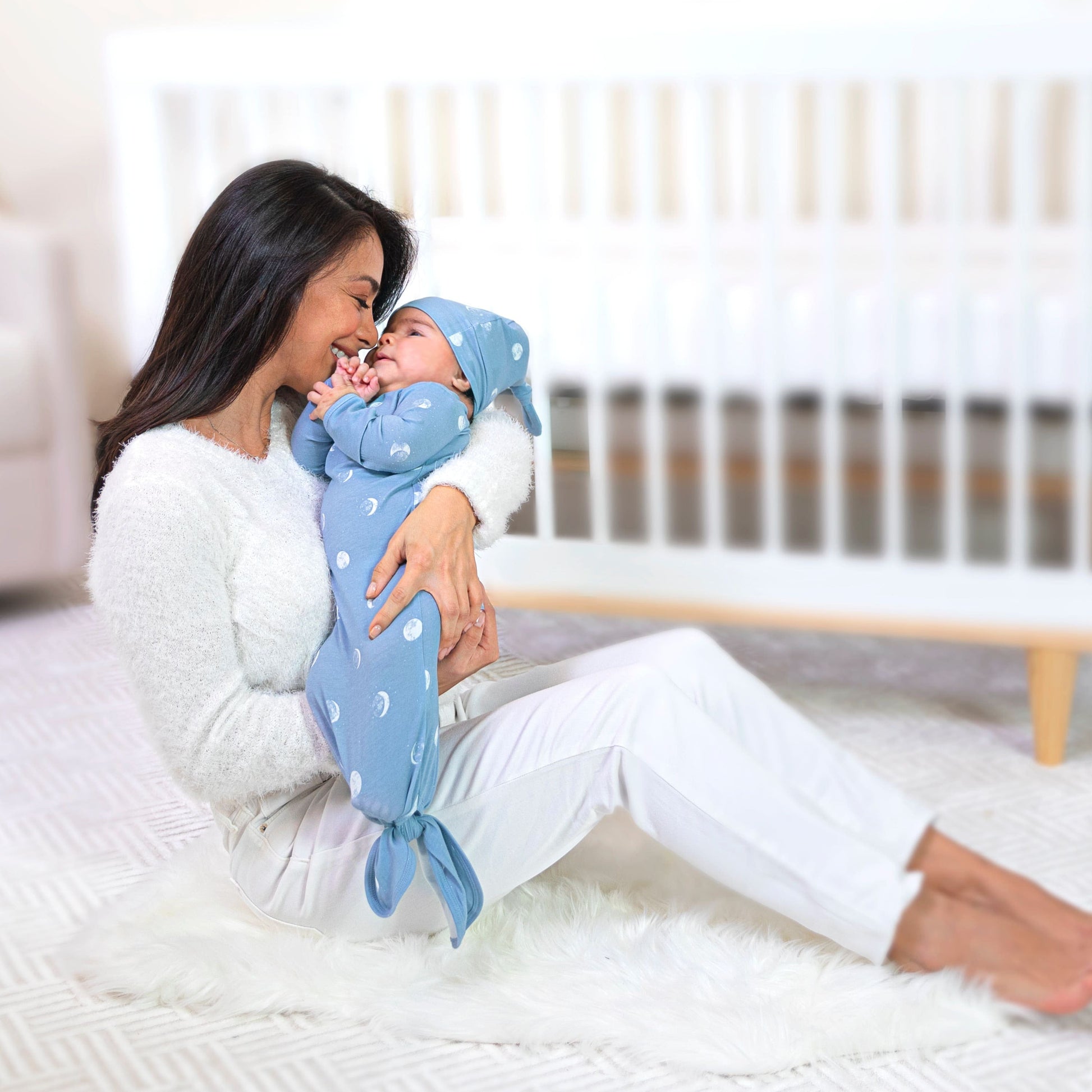 aden anais Comfort Knit Knotted Newborn Baby Gown and Hat, 2 Piece Set, 0-3 Months Blue Moon