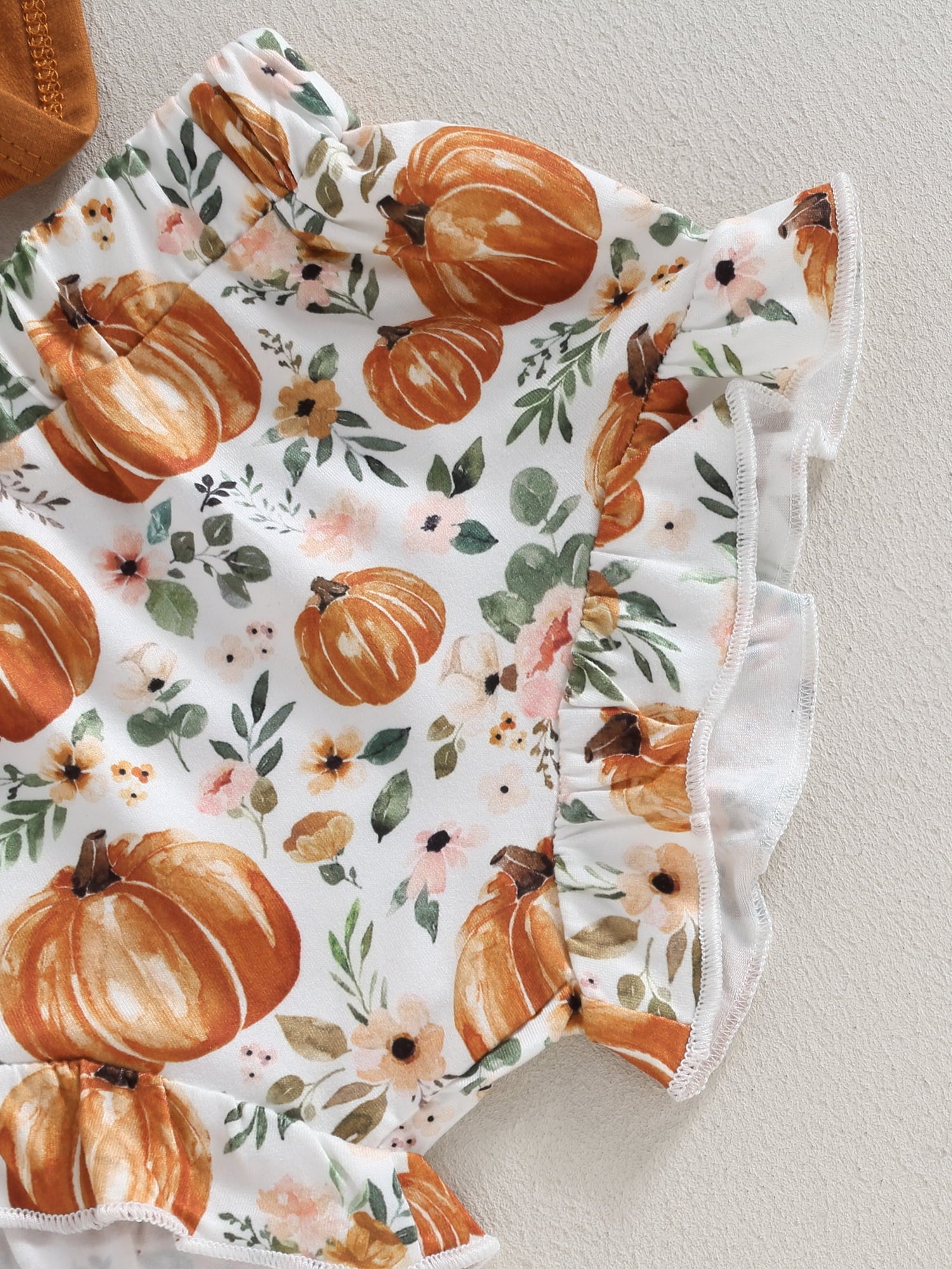 Canis 3-Piece Halloween Outfit for Baby Girls: Romper, Pumpkin Shorts, and Headband